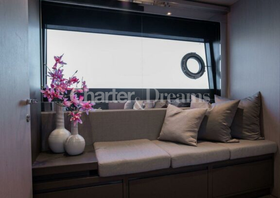 ELLA gallery image