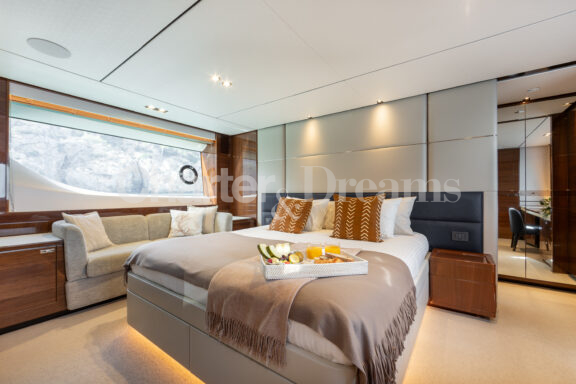 MIO BARCO II gallery image
